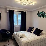 Panorama Majestic Apartment *
